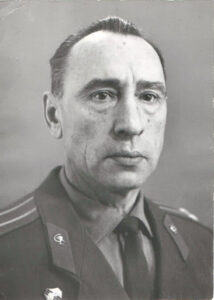 ЛІКАР-ДОСЛІДНИК КОСМІЧНОЇ МЕДИЦИНИ З ЛЮТЕНЬОК